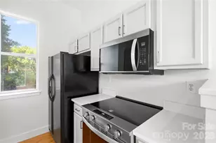 2090 Atherton Heights Ln, Charlotte, NC 28203 - Photo 5