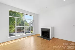 2090 Atherton Heights Ln, Charlotte, NC 28203 - Photo 3