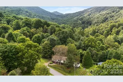220 Powderhorn Drive, Waynesville, NC 28786 - Photo 3