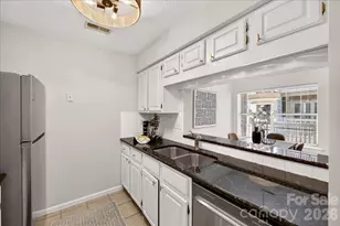 5011 Sharon Rd, Charlotte, NC 28210 - Photo 23