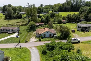 1327 Boxwood Pl NW, Lenoir, NC 28645 - Photo 9