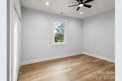 902 Narva Road, Hendersonville, NC 28792 - Photo 27