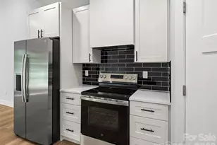 902 Narva Rd, Hendersonville, NC 28792 - Photo 23