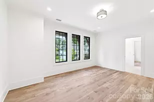 709 Bertonley Ave, Charlotte, NC 28211 - Photo 29