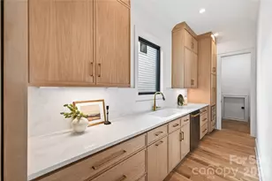709 Bertonley Ave, Charlotte, NC 28211 - Photo 9