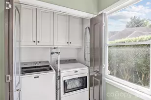 512 Olmsted Park Pl, Charlotte, NC 28203 - Photo 19