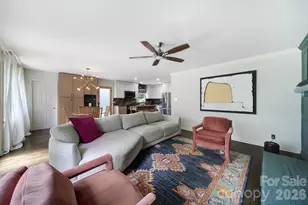 3335 Dunaire Dr, Charlotte, NC 28205 - Photo 7