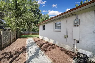 3335 Dunaire Drive, Charlotte, NC 28205 - Photo 23