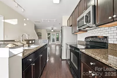 732 Seigle Point Drive, Charlotte, NC 28204 - Photo 3
