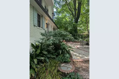 923 Henley Place, Charlotte, NC 28207 - Photo 25