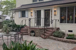 923 Henley Pl, Charlotte, NC 28207 - Photo 3