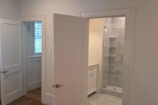 923 Henley Pl, Charlotte, NC 28207 - Photo 21