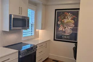 923 Henley Pl, Charlotte, NC 28207 - Photo 7