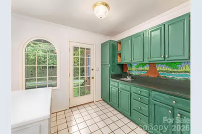 200 Heathcote Road, Hendersonville, NC 28791 - Photo 17