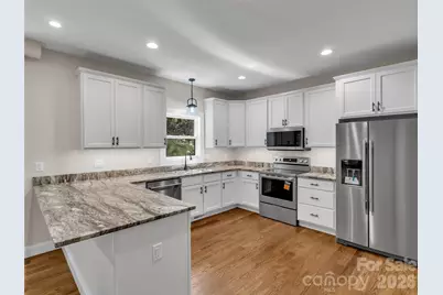 146 Bradford Park, Clyde, NC 28721 - Photo 9