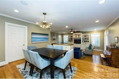 2842 Chelsea Drive, Charlotte, NC 28209 - Photo 9