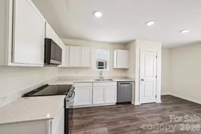 499 Sundown Drive, Spartanburg, SC 29302 - Photo 13