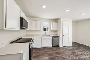 499 Sundown Dr, Spartanburg, SC 29302 - Photo 13