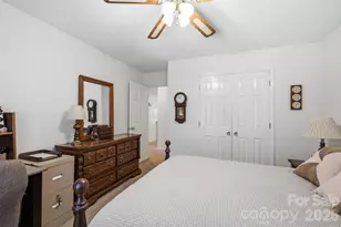 118 Sherwood Dr, Taylorsville, NC 28681 - Photo 19