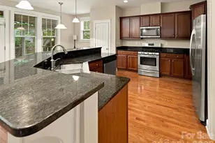 24 Greenwells Glory Dr, Candler, NC 28715 - Photo 9
