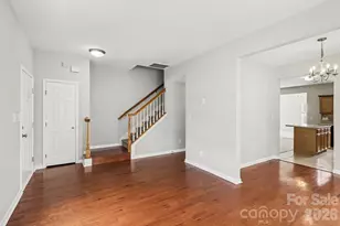 4960 Sunburst Ln, Charlotte, NC 28213 - Photo 5