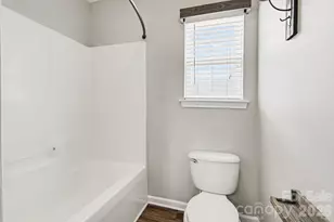4960 Sunburst Ln, Charlotte, NC 28213 - Photo 17