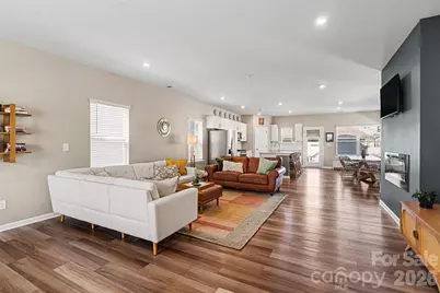 9002 Ramsford Court, Charlotte, NC 28227 - Photo 5
