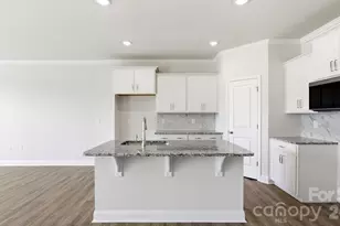 157 Vly Breeze Rd, Fletcher, NC 28732 - Photo 3