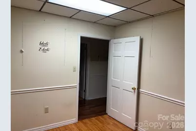 322 E Statesville Avenue, Mooresville, NC 28115 - Photo 9