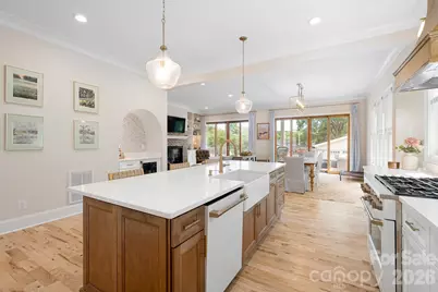 2800 Hilliard Drive, Charlotte, NC 28205 - Photo 7