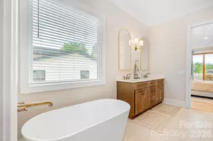 2800 Hilliard Dr, Charlotte, NC 28205 - Photo 13