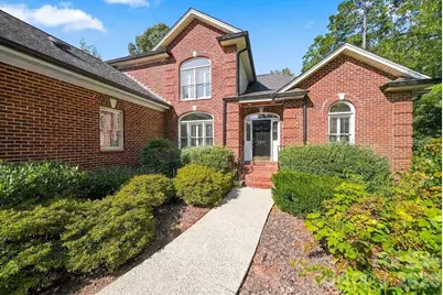 1515 8th Street NW, Hickory, NC 28601 - Photo 3