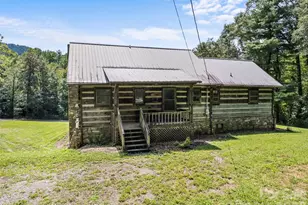 831 Qualla Rd, Waynesville, NC 28785 - Photo 3
