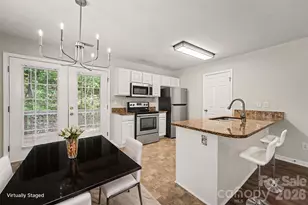 10104 Rockwood Rd, Charlotte, NC 28215 - Photo 9