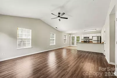 10104 Rockwood Road, Charlotte, NC 28215 - Photo 7