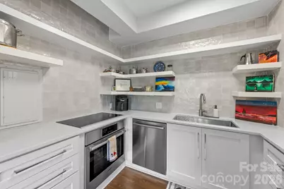 301 W 10th Street #407, Charlotte, NC 28202 - Photo 11
