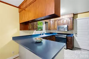 4819 Carousel Dr, Charlotte, NC 28212 - Photo 9