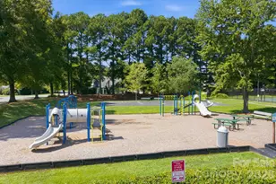 8927 Raven Park Dr, Charlotte, NC 28216 - Photo 39