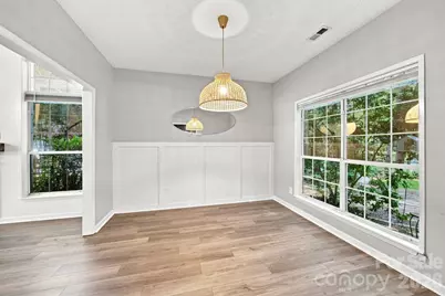 8927 Raven Park Drive, Charlotte, NC 28216 - Photo 9