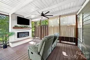 8927 Raven Park Dr, Charlotte, NC 28216 - Photo 29