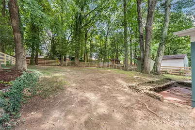 5054 Curtiswood Drive, Charlotte, NC 28213 - Photo 25