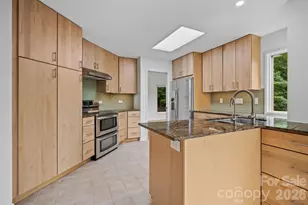 163 Woodburn Dr, Swannanoa, NC 28778 - Photo 5
