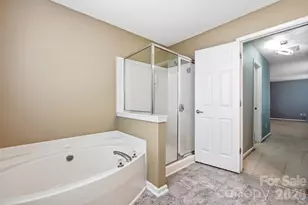 6324 Carpentaria Ct, Charlotte, NC 28215 - Photo 21