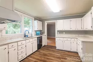 141 Edwards St, Rutherfordton, NC 28139 - Photo 13