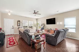 7420 Edgefield Ct, Matthews, NC 28104 - Photo 7