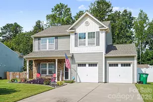 7420 Edgefield Ct, Matthews, NC 28104 - Photo 3