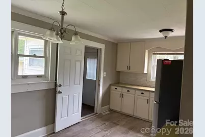 316 E Statesville Avenue, Mooresville, NC 28115 - Photo 9