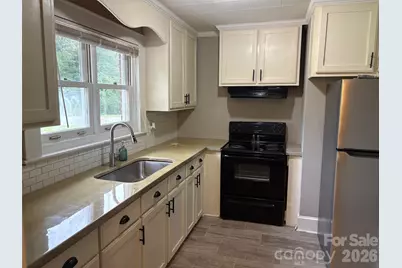 316 E Statesville Avenue, Mooresville, NC 28115 - Photo 15