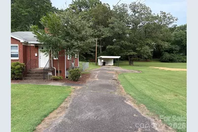 316 E Statesville Avenue, Mooresville, NC 28115 - Photo 3