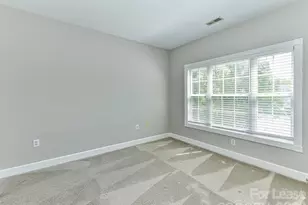 8658 Coralbell Ln, Charlotte, NC 28213 - Photo 13